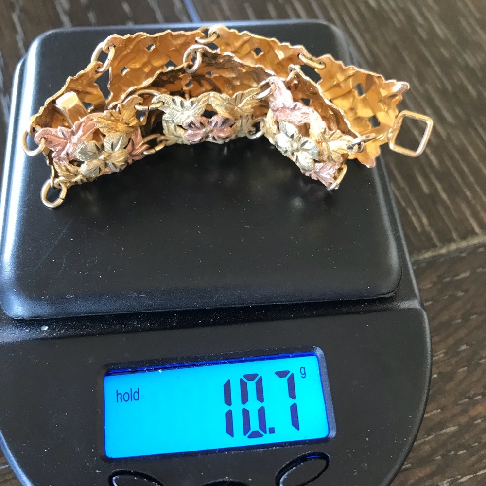 🍁10K Solid Black Hills Gold Bracelet 10.8grams🍁